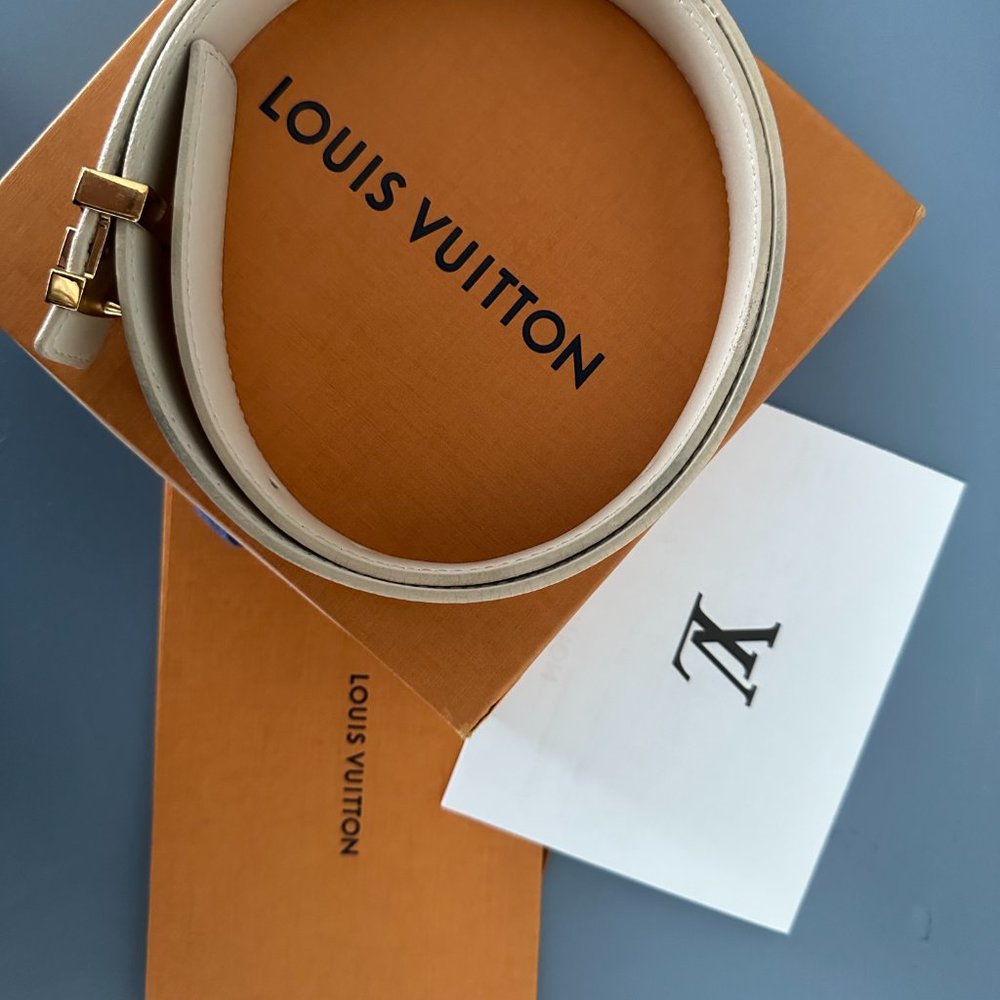 Louis Vuitton Belt - Picture 2 of 2
